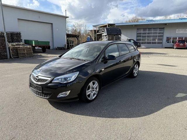 Opel Astra Sports Tourer 1.4 T Tüv & KD Neu *Garan...