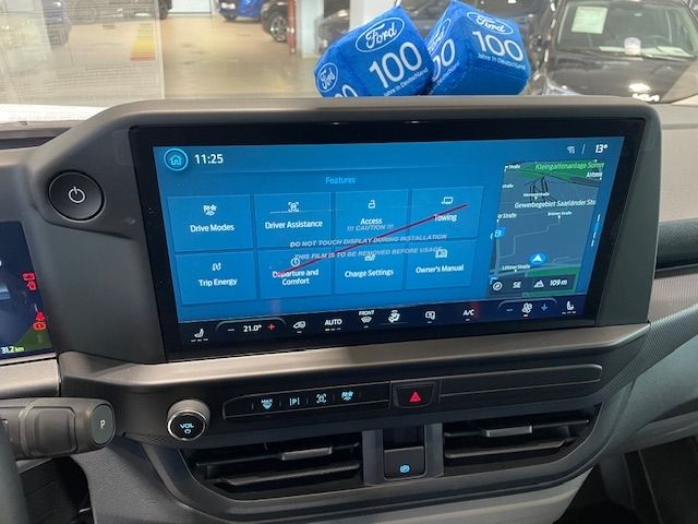 Fahrzeugabbildung Ford Transit Custom E 320 L2 Trend Doppelkabine RWD E