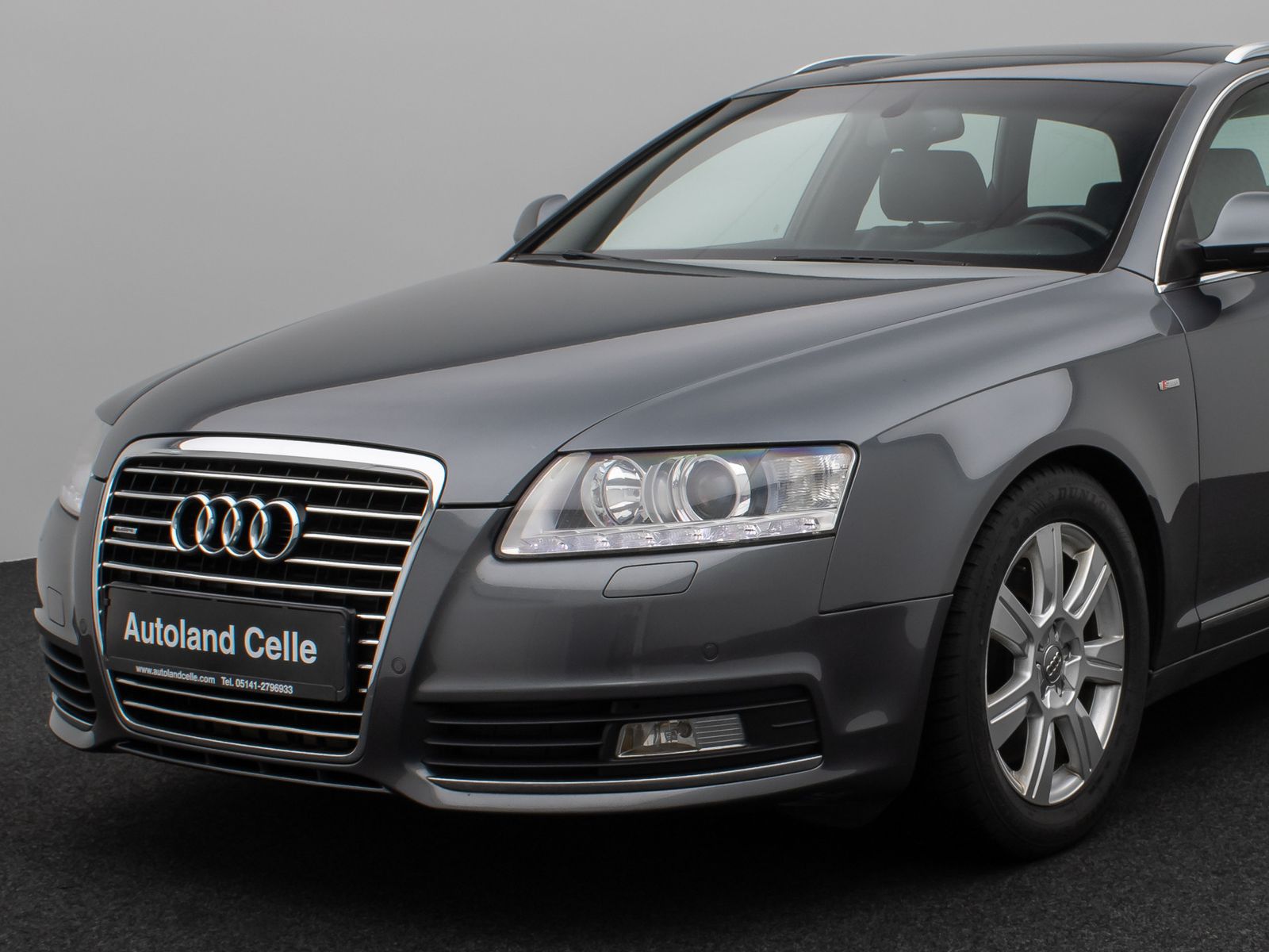 Fahrzeugabbildung Audi A6 Avant 2.7 TDI quattro S Line Glasdach Xenon