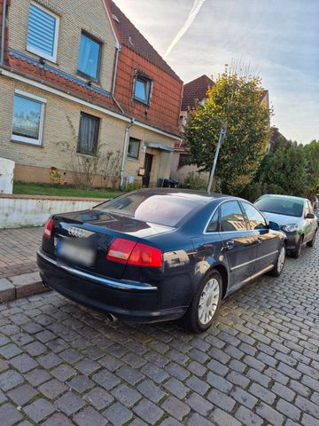 Audi A8 3,7 Quattro  TÜV NEU 11/2026