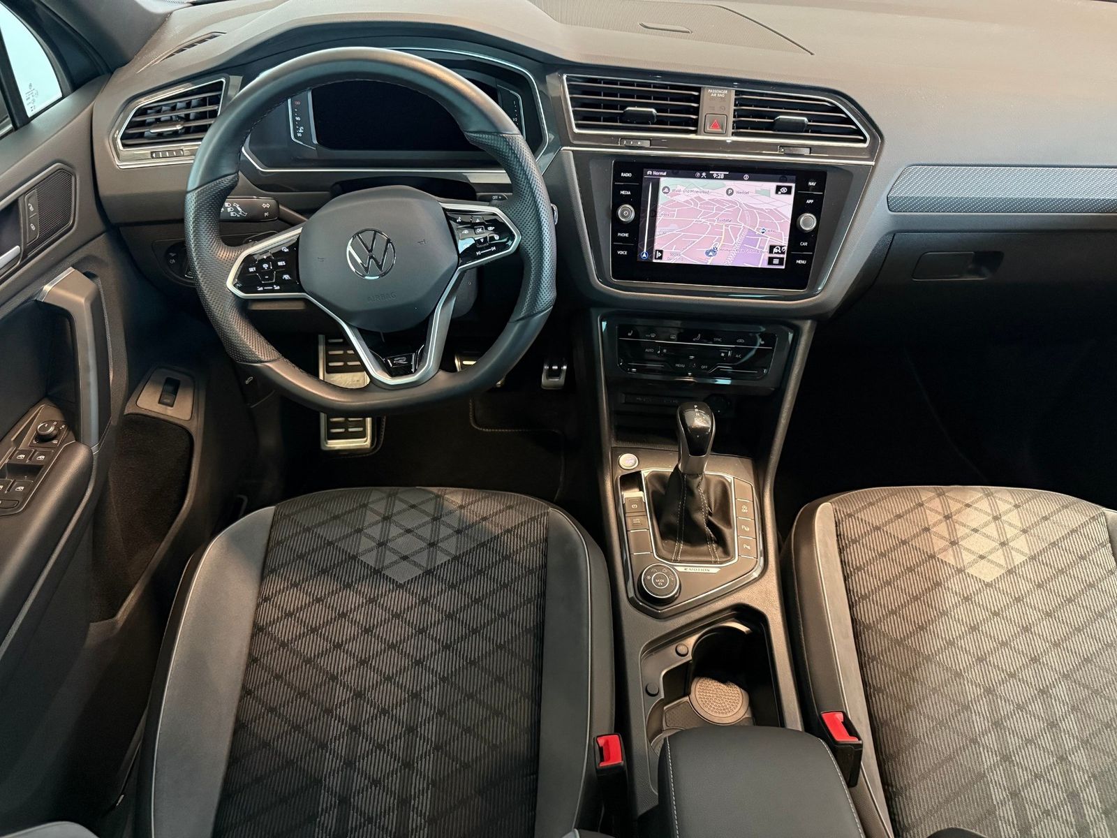 Volkswagen Tiguan 2.0 TSI R-Line 4Motion AHK Alarmanlage foto 12