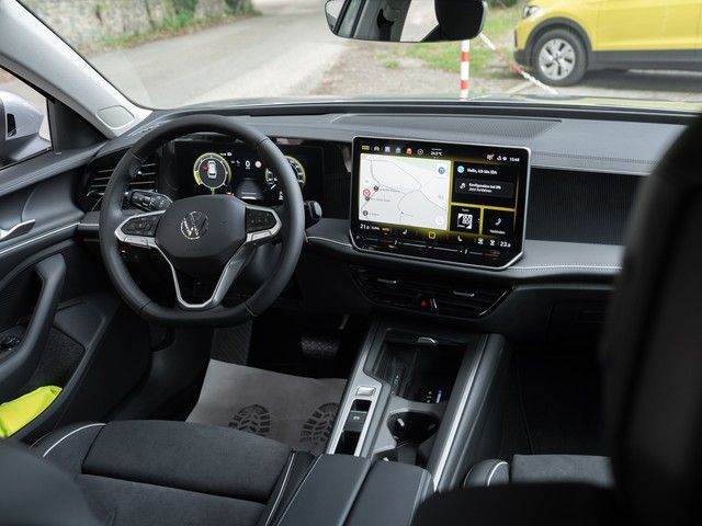 Passat Variant Business TDI DSG AHK DCC HUD