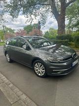 Volkswagen Golf VII Comfort | LED | Massage| Top Zustand - VW Golf Gebrauchtwagen in Kassel
