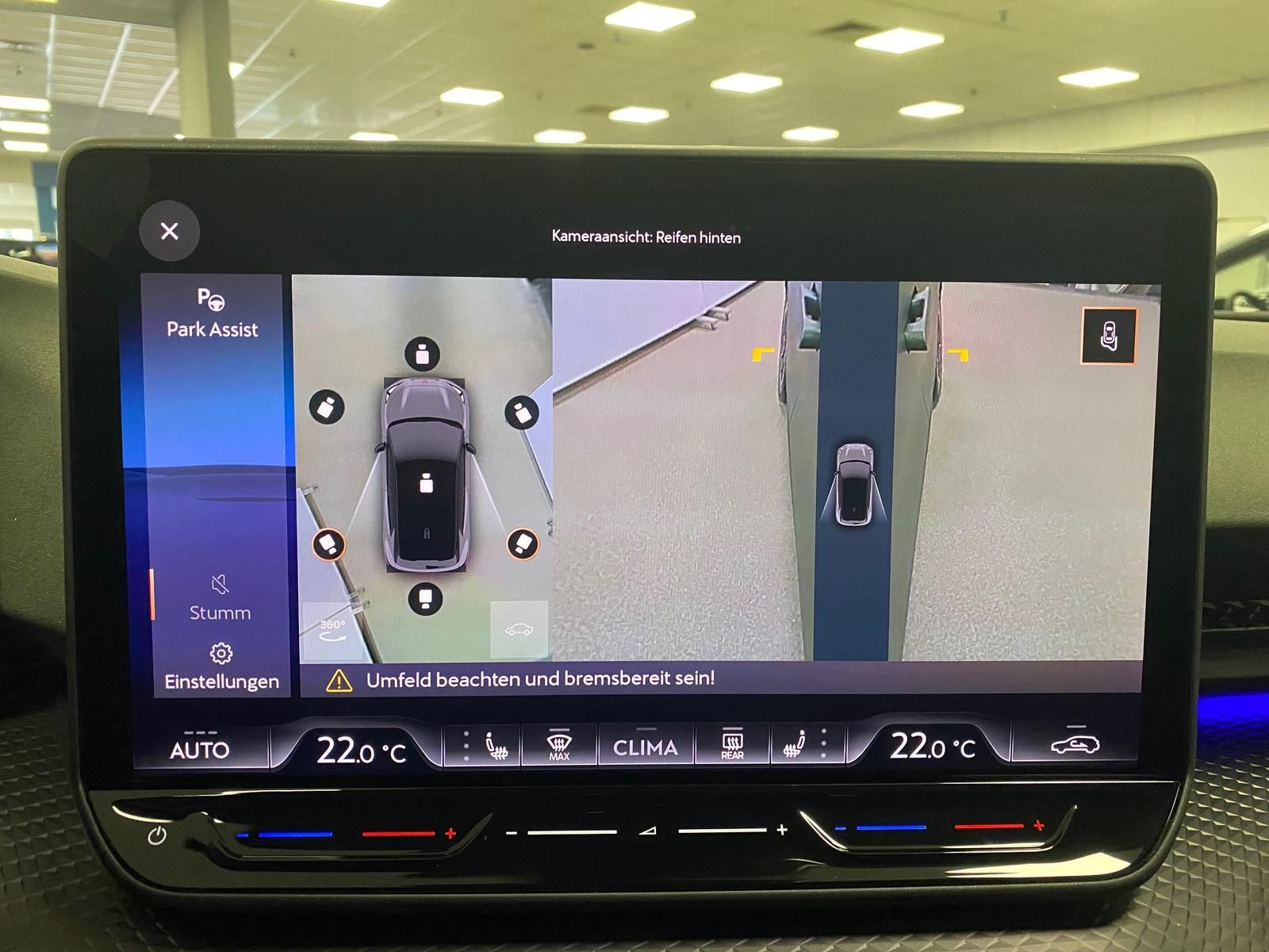 Fahrzeugabbildung CUPRA Raval VZ Extreme 226PS+360°+DCC+MATRIX+ACC+NAVI+