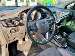 Fahrzeugabbildung Opel Astra 1.2 Design&Tech AAC SHZ NAVI KAMERA ALU