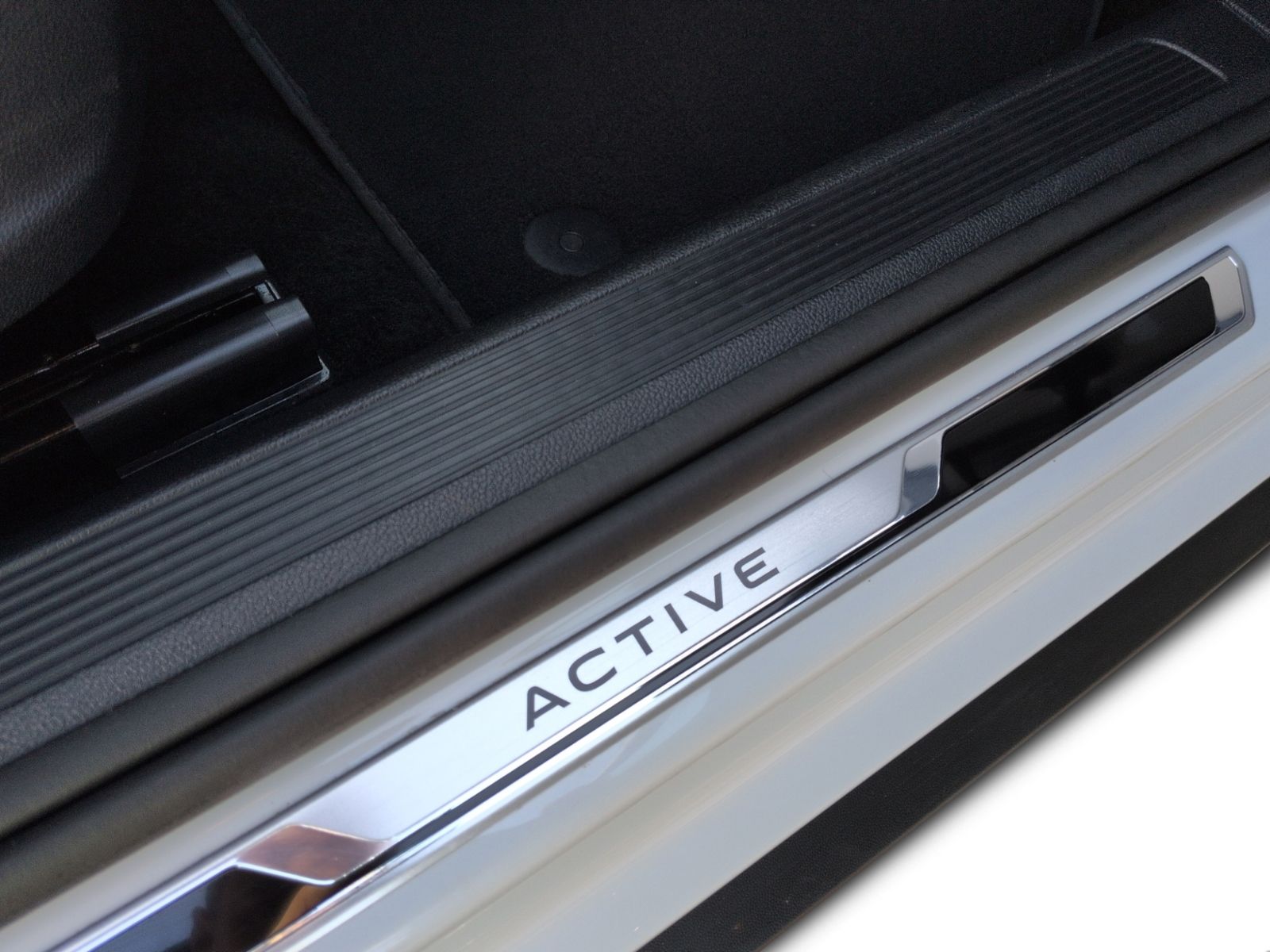 T-Roc 2.0 TDI Active Fahrschulwagen KAMERA+AHK