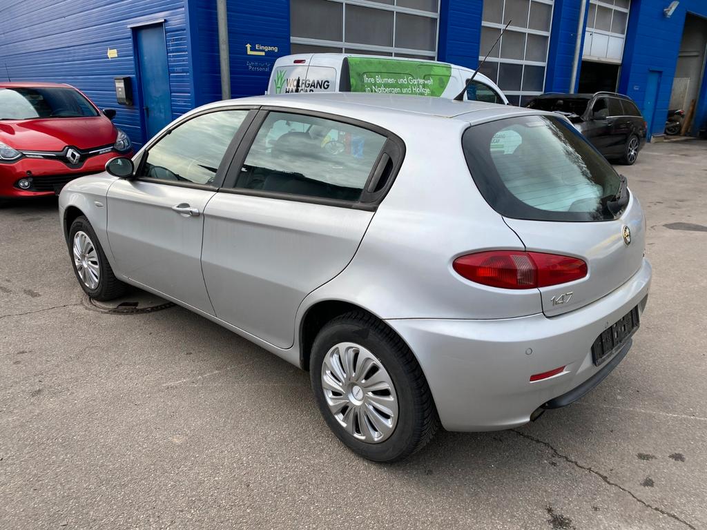 Alfa Romeo 147