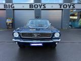 Ford 1966 Ford MUSTANG Cabriolet V8 - Ford Mustang aus 1966: Cabrio