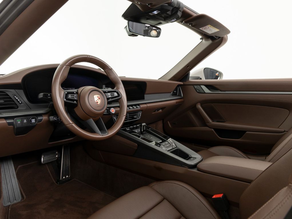 Porsche 992 — fotografia 3