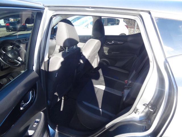 Fahrzeugabbildung Nissan Qashqai Acenta/X-Tronic/18.200km/1.Hand/Bi-Xenon