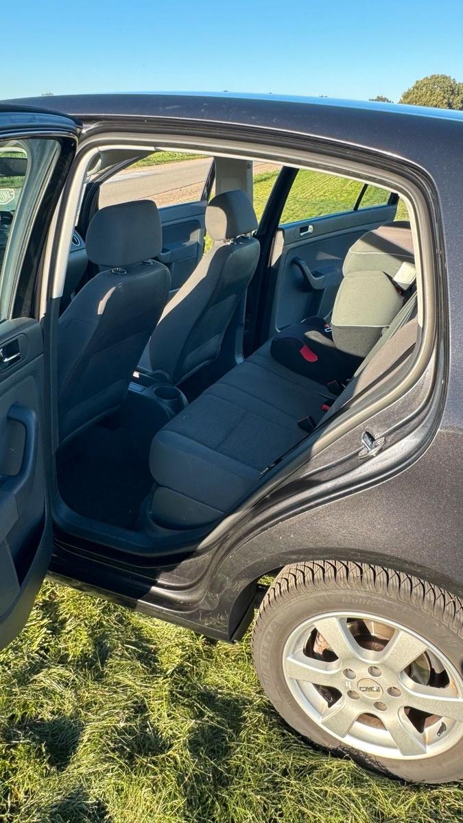 Volkswagen Golf 2005 — photo 14