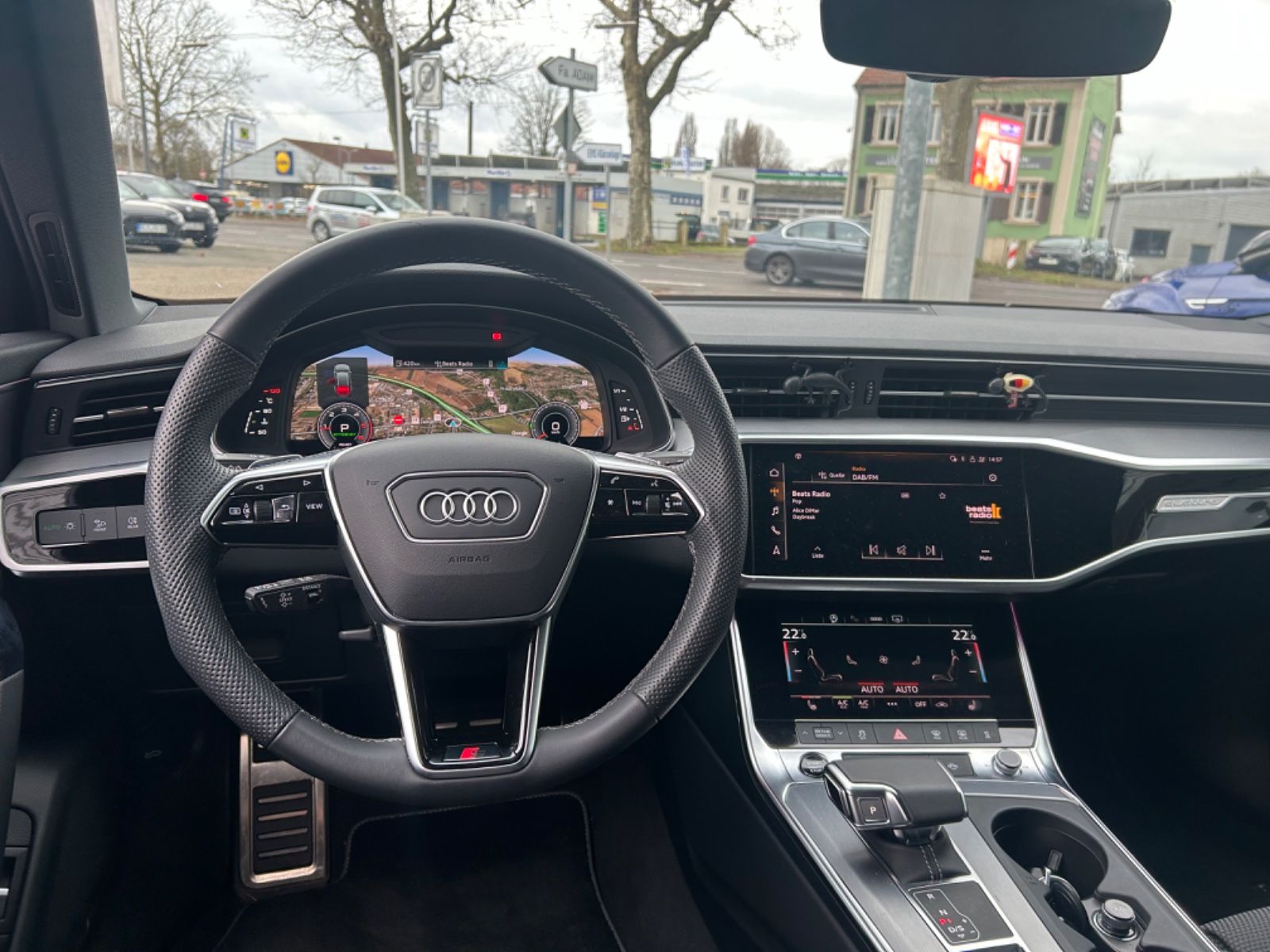 Fahrzeugabbildung Audi A6 Avant 40 TDI quattro sport Matrix Navi