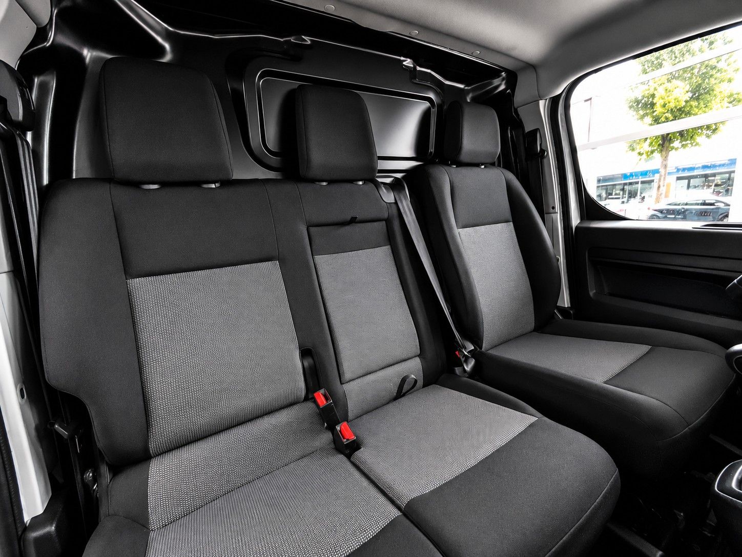 Fahrzeugabbildung Opel Vivaro Kasten Edition M KLIMA NAVI TEMPOMAT 1.Hd