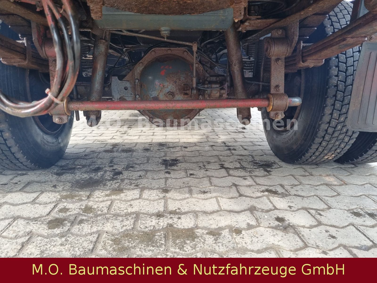 Fahrzeugabbildung Iveco 80T15 / 3 Seitenkipper