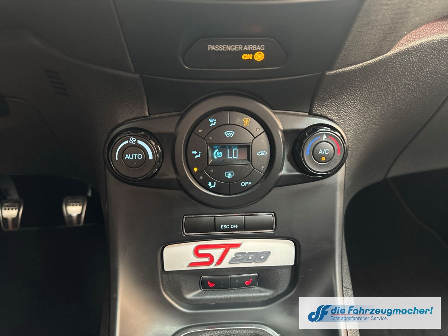 Fahrzeugabbildung Ford Fiesta ST200 Sportpaket Navi Ambiente SHZ Keyles