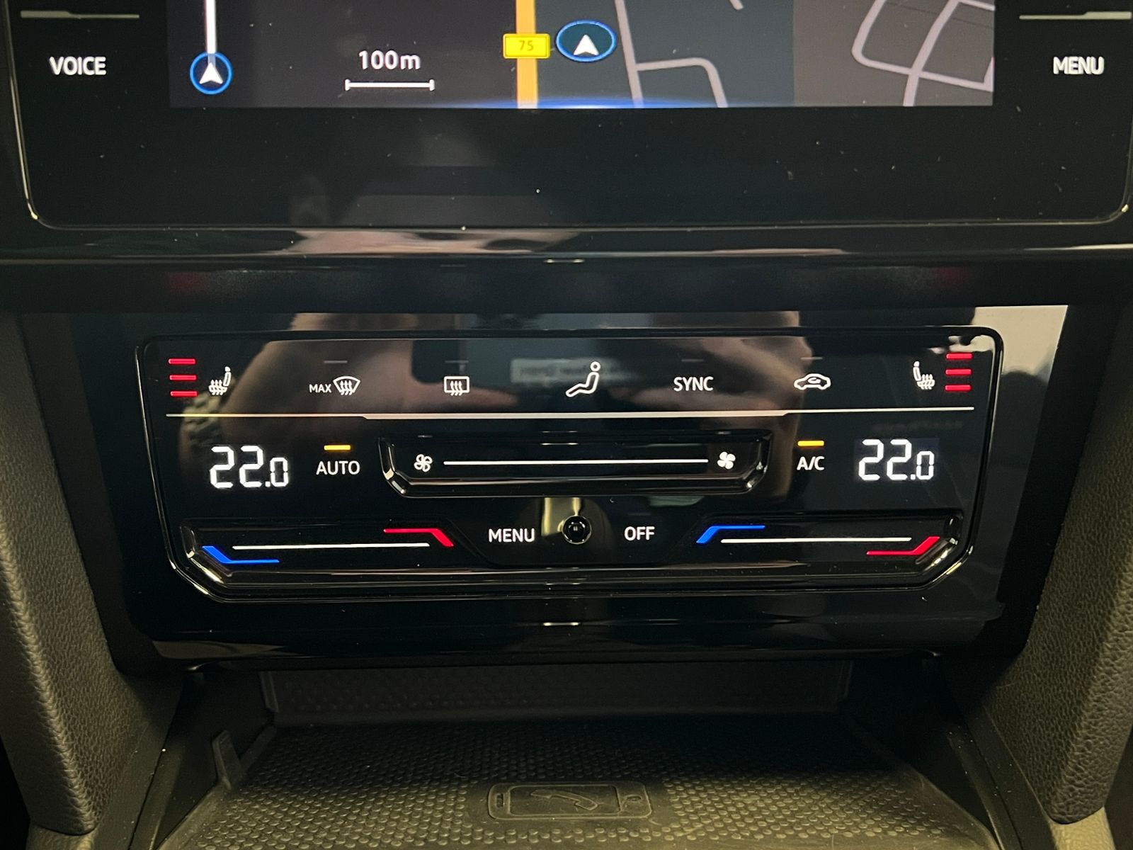 Fahrzeugabbildung Volkswagen Passat Variant Alltrack 2.0 TDI DSG 4MOTION *AHK