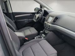 VW Sharan BMT Start-Stopp 1.4 Comfortline DSG Pano 