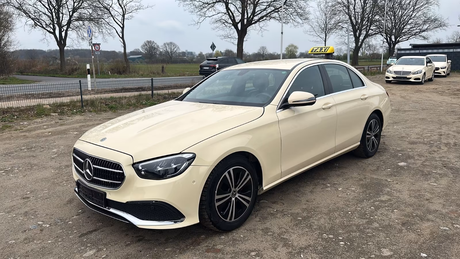 Mercedes-Benz E 200 d Avantgarde*Automatik*Kamera*Navi*PDC*LED