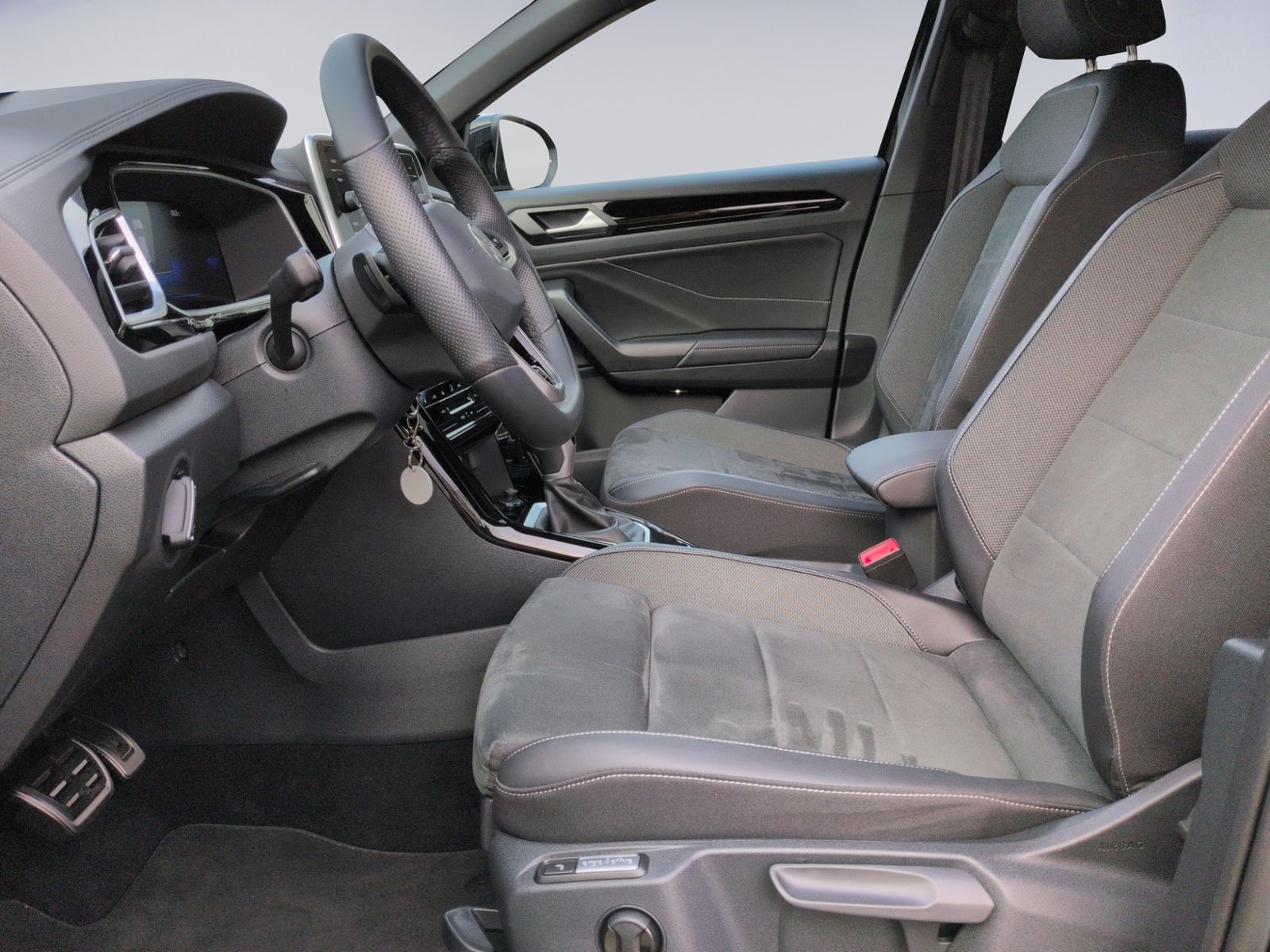 T-Roc 1.5 TSI DSG R-Line KAMERA+AHK+NAVI