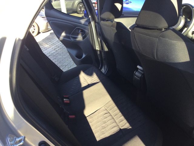 Yaris 1.5 Hybrid Style PDC SHZ KAMERA ACC LED