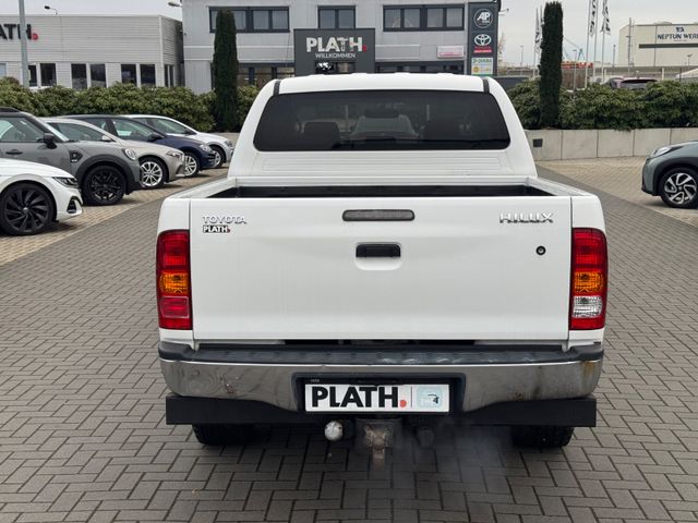 Toyota Hilux  Double Cab Sol 4×4