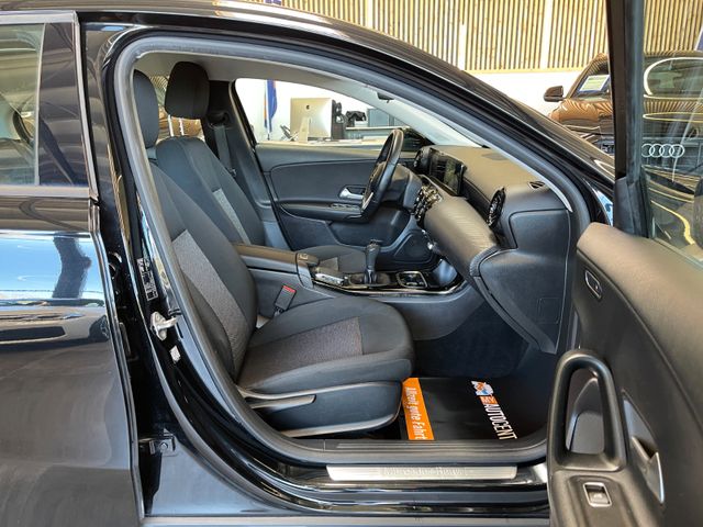 Mercedes-Benz A 180 d  *TACHODIGITAL*MBUX*NAVI*KAM*1.HAND*