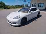 Porsche Panamera 4S S Techart Auspuffanlage  - Porsche Panamera: Weiß