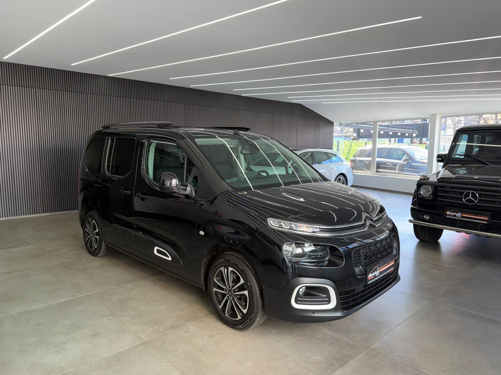 Citroën Berlingo 1.2 Shine M*Headup*Pano*AHK*Kamera*