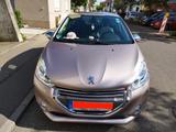 Peugeot 208 1.6 Allure 120 VTi Automatik Allure - Peugeot 208 von privat