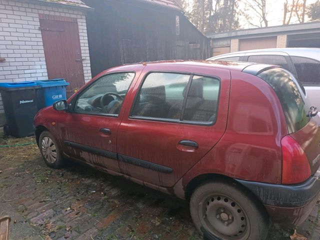 Renault Clio 2 AN BASTLER