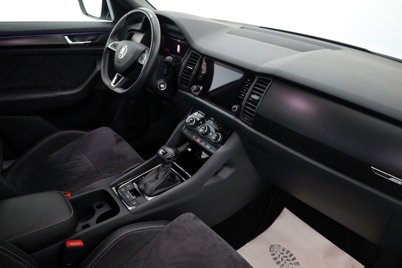 Fahrzeugabbildung SKODA Kodiaq Sportline 4x4 Leder,Navi,LED,PanDach,ACC