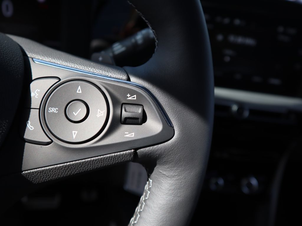 Fahrzeugabbildung Opel Mokka GS 1.2 Turbo Aut.+Kamera+Allwetter+Lenkrad