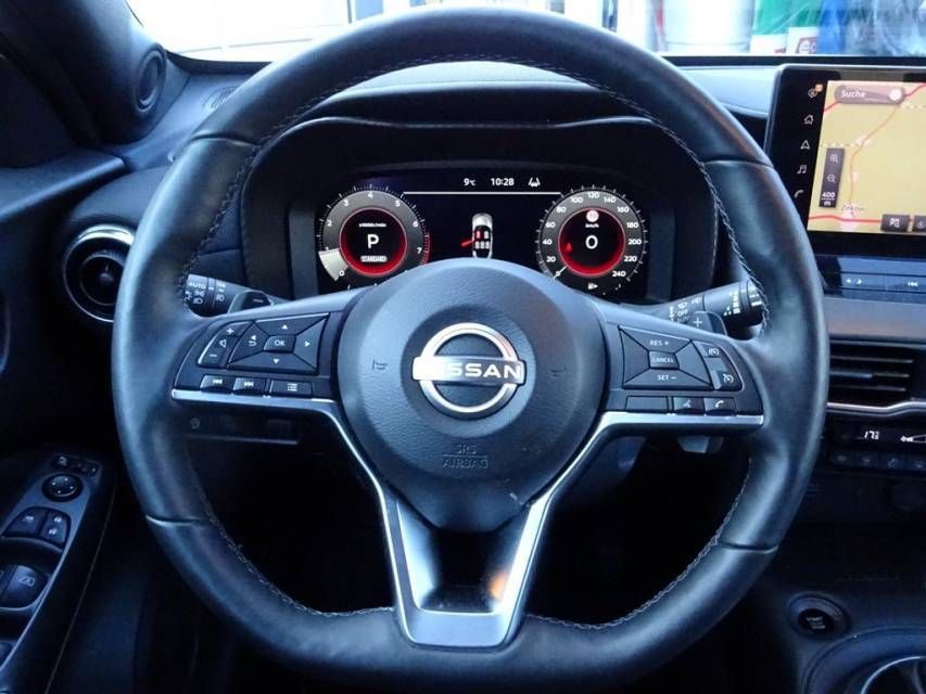 Fahrzeugabbildung Nissan JUKE 1.0 DIG-T Automatik Navi Frontscheibenheizu