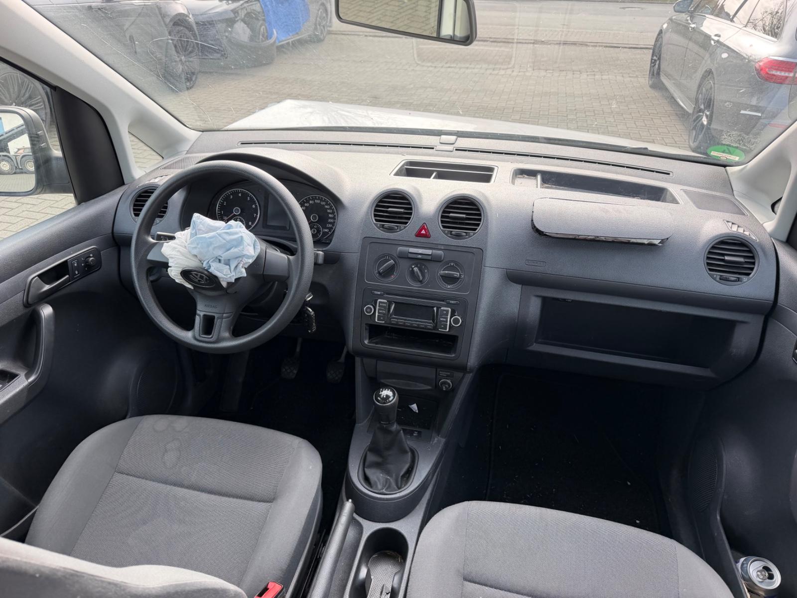 Volkswagen Caddy 2014 — photo 20
