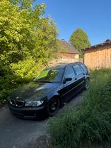BMW E46 330i Touring  - BMW 330 Kombi 330i e46 mit Benzin-Antrieb