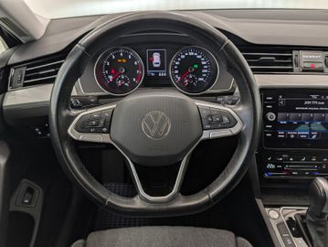 Volkswagen Passat Variant - 8