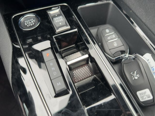 Foto Nummer 18: PEUGEOT 3008