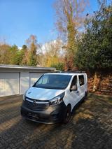 Opel Vivaro-B mit Innenausbau & Camper-Zulassung - Wohnmobil oder -wagen Vivaro
