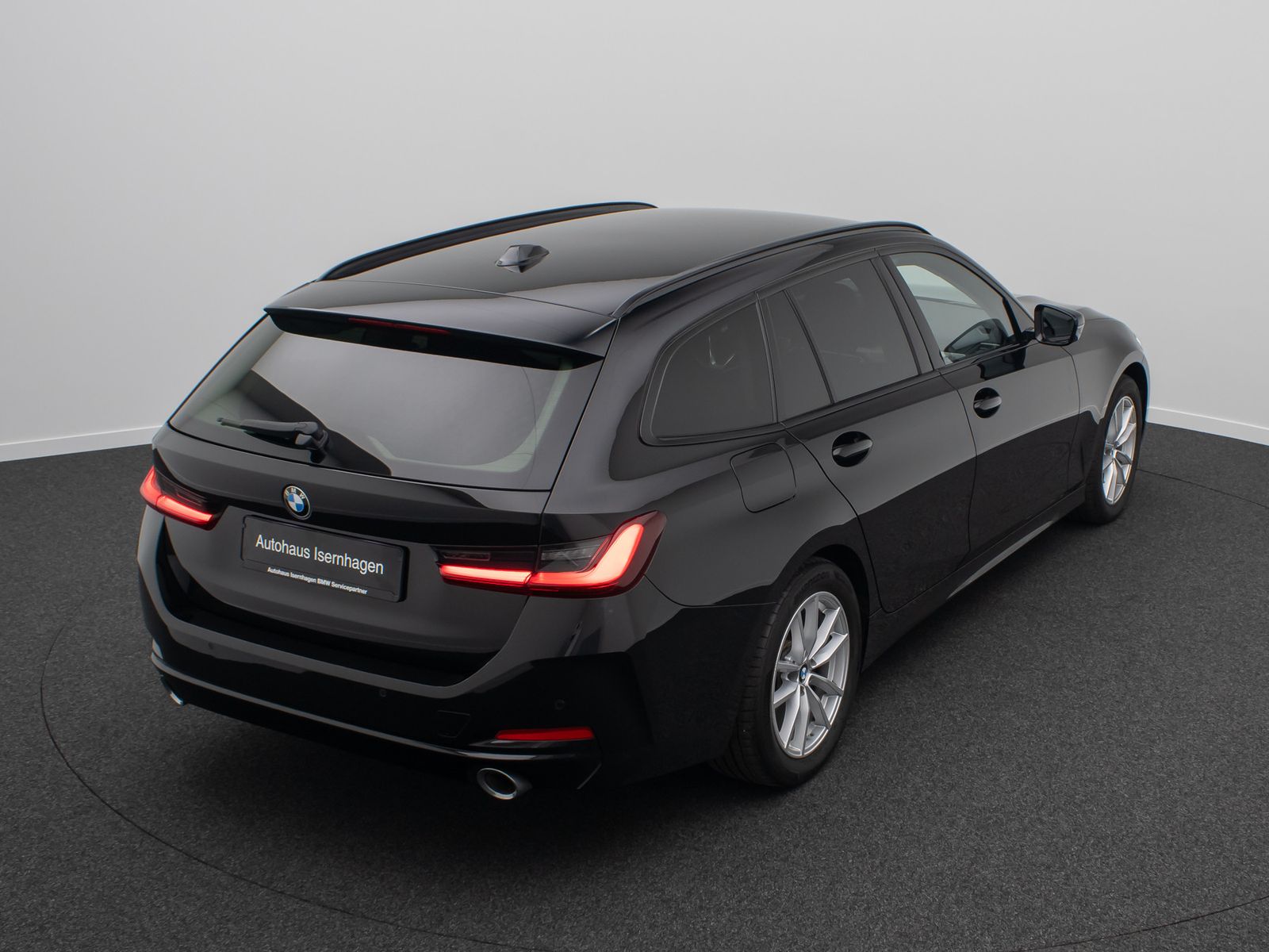 Fahrzeugabbildung BMW 320d CockpitPro PDC GeschwindigReg DAB Sitzhzng
