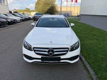 Mercedes E 220 - 4
