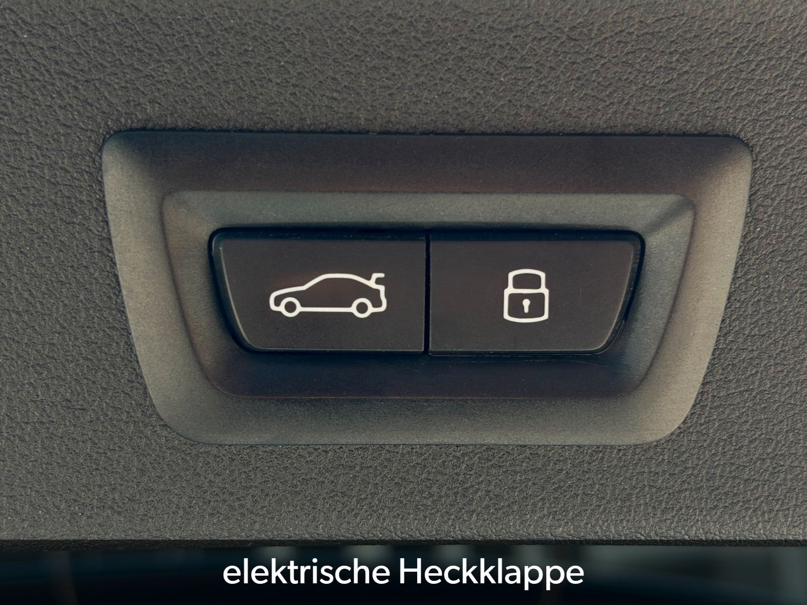 Fahrzeugabbildung BMW 120i M Sport 2-Z Klima H&K KZG ACC LEDER CAM LHZ