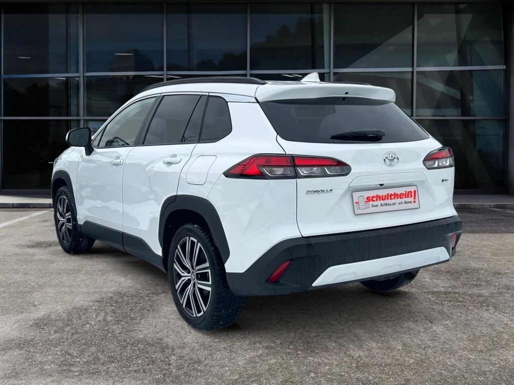 Fahrzeugabbildung Toyota Corolla Cross Hybrid 1.8 VVT-i Team Deutschland