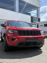 Jeep Grand Cherokee 3,0 CRD Trailhawk (E6dT) 3,0ltr C - Jeep Grand Cherokee Trailhawk mit Diesel-Antrieb
