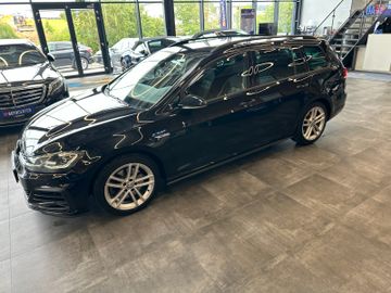 MYAUTOCENTER – Gebraucht- und Jahreswagen mit Werkstattservice in Pfaffenhofen Volkswagen Golf *ACC*PDC*NAVI*2-Zonen*LED*SPORT*