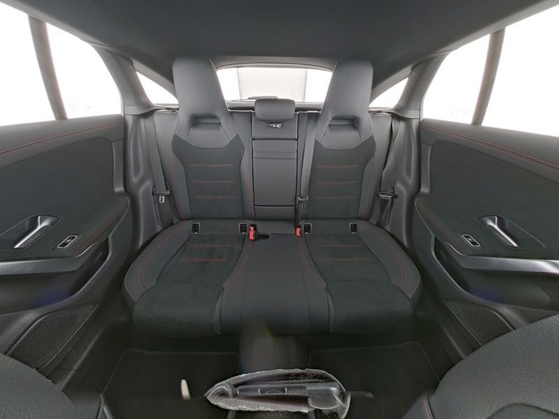 Fahrzeugabbildung Mercedes-Benz CLA 180 SB AMG Line*LED*Kamera*CarPlay*18"*Easy*