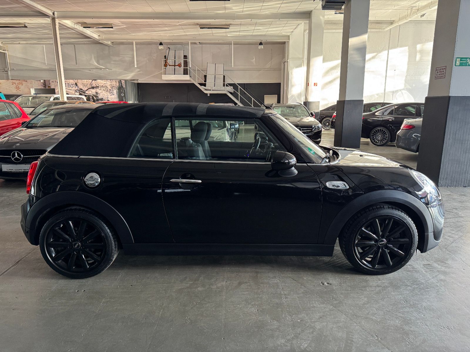Fahrzeugabbildung MINI Cooper S Cabrio NAVI PROF LED LEDER ASSISTENZ+