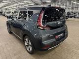 Kia e-Soul Inspiration 64 kWh|ACC|LED|HarmanKardon - gebrauchte Kia Kleinbus