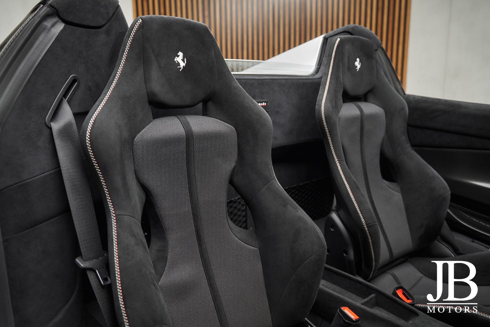 Fahrzeugabbildung Ferrari 488 Pista Spider Tailormade Special Carbon Lift