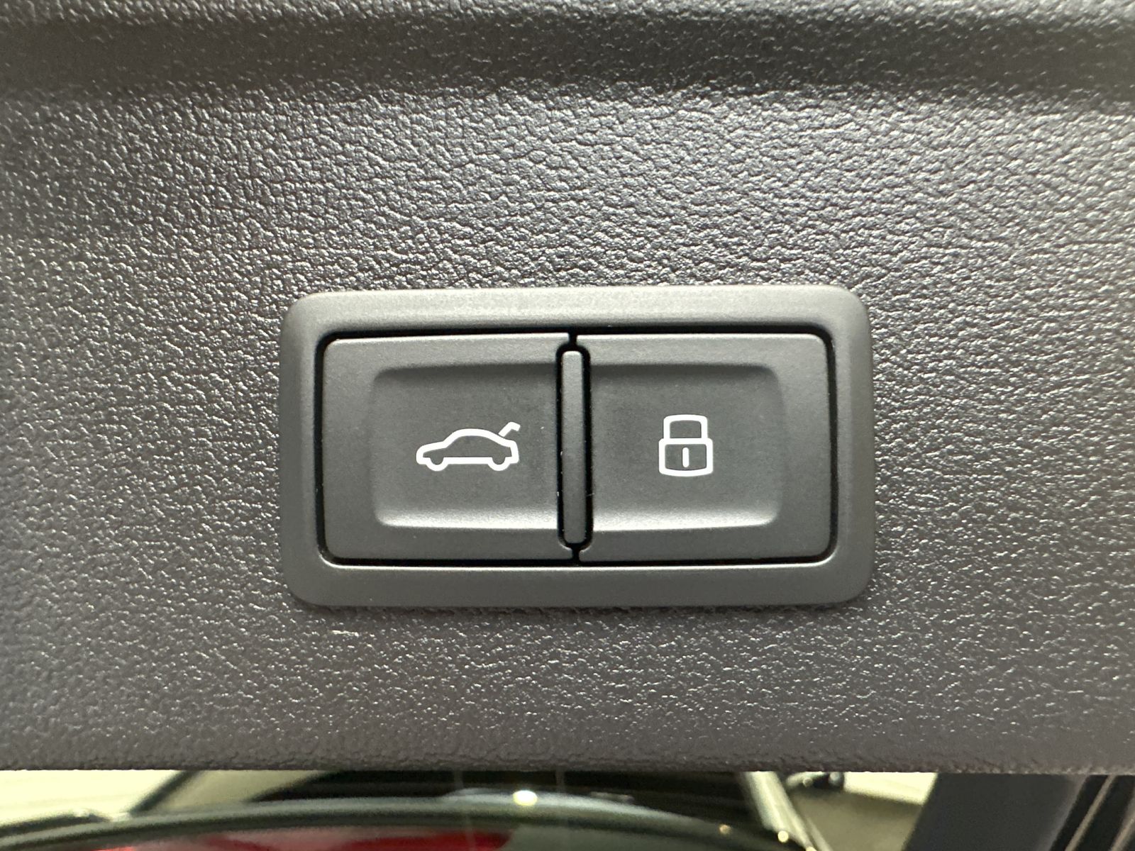 Fahrzeugabbildung Audi A3 40 TFSIe SpB S-Line NAV+LED+B&O+KAM+VCOCK+1HD