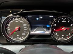 MERCEDES-BENZ E 200 T Avantgarde*LED*Navi*SHZ*Park-Assistent